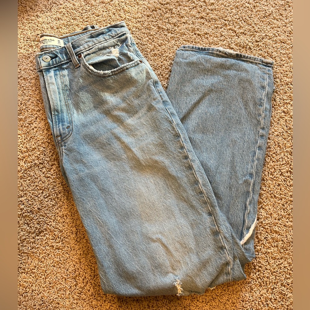 Abercrombie 90’s Relaxed Jean